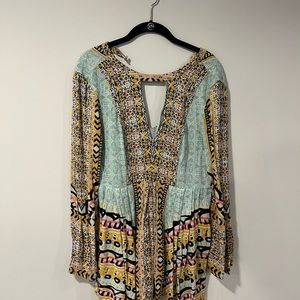 Patterned long sleeve flowy dress